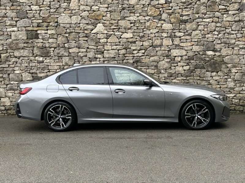 2024 (74) BMW 3 SERIES 320i M Sport 4dr Saloon 4901776