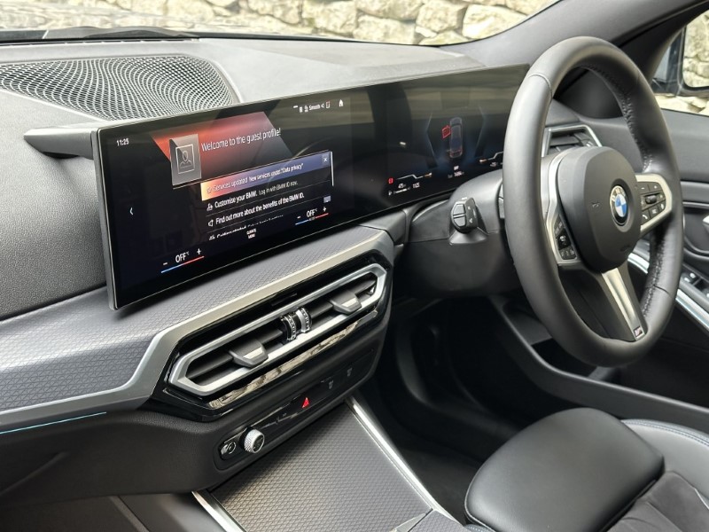 2024 (74) BMW 3 SERIES 320i M Sport 4dr Saloon 4901811