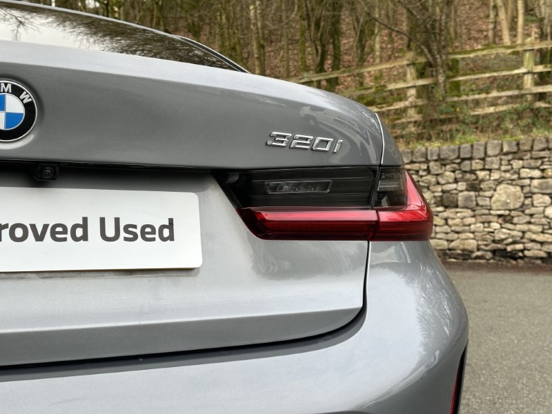 2024 (74) BMW 3 SERIES 320i M Sport 4dr Saloon 4901780