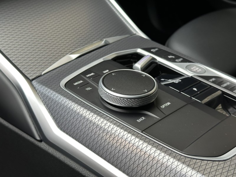 2024 (74) BMW 3 SERIES 320i M Sport 4dr Saloon 4901816