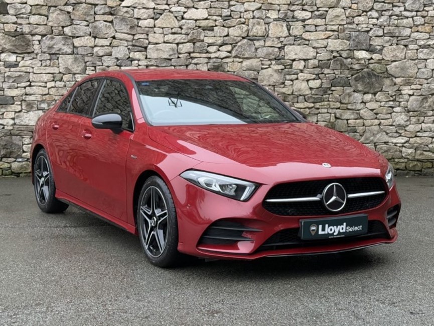 2022 (22) MERCEDES-BENZ A CLASS A180 AMG Line Executive Edition 4dr Auto