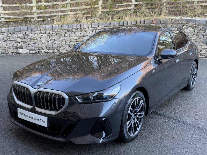 2025 (74) BMW 5 SERIES 520i M Sport 4dr Saloon 3831873