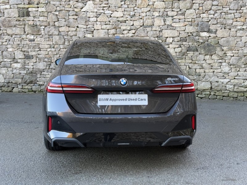 2025 (74) BMW 5 SERIES 520i M Sport 4dr Saloon 3831872