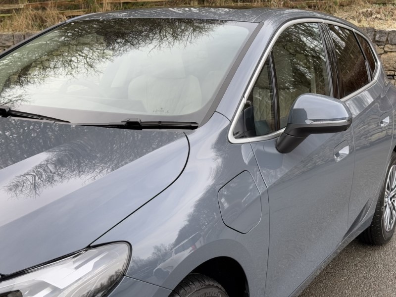 2025 (74) BMW 2 SERIES 230e xDrive Luxury 5dr DCT 3896106