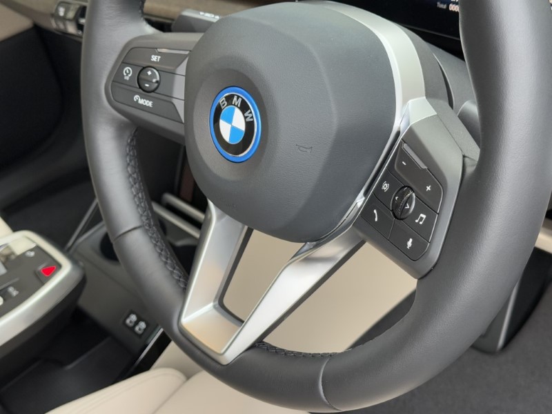 2025 (74) BMW 2 SERIES 230e xDrive Luxury 5dr DCT 3896075