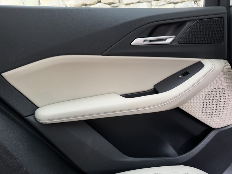 2025 (74) BMW 2 SERIES 230e xDrive Luxury 5dr DCT 3896077