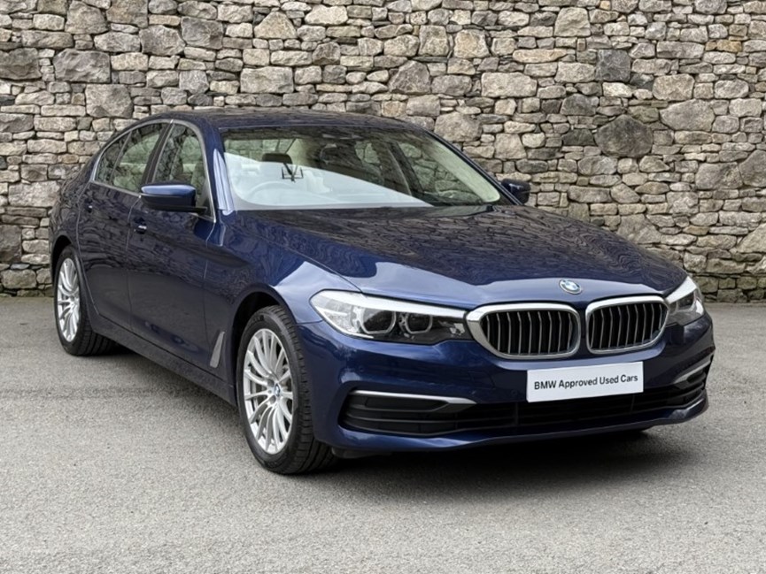 2019 (69) BMW 5 SERIES 530e xDrive SE 4dr Saloon