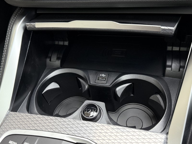 2025 (25) BMW I4 400kW M50 83.9kWh 5dr 3999017