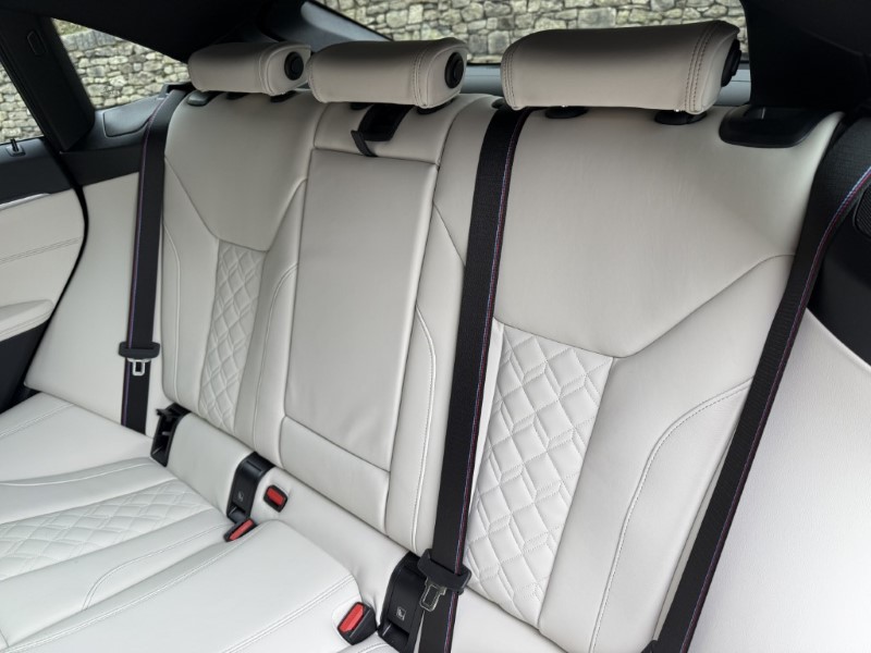 2025 (25) BMW I4 400kW M50 83.9kWh 5dr 3999037