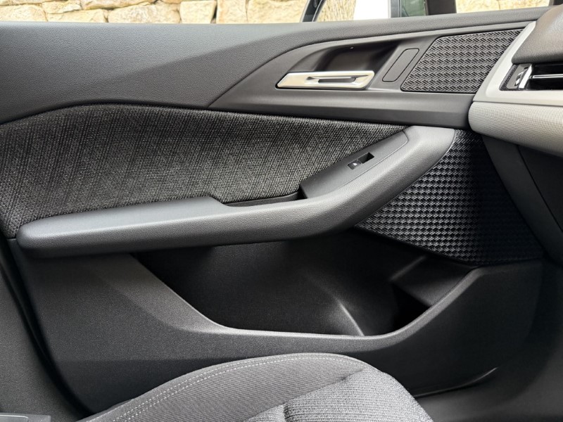 2025 (25) BMW 2 SERIES 220i MHT Sport 5dr Active Tourer 4008016