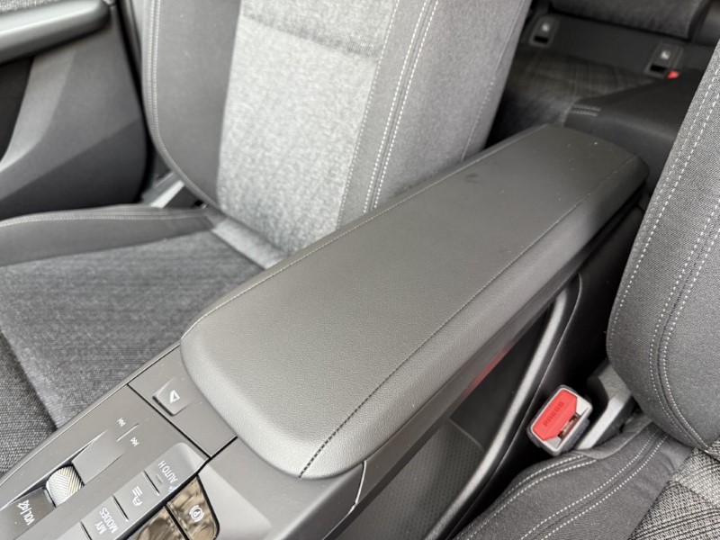 2025 (25) BMW 2 SERIES 220i MHT Sport 5dr Active Tourer 4008030