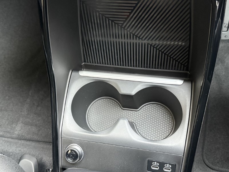 2025 (25) BMW 2 SERIES 220i MHT Sport 5dr Active Tourer 4008021