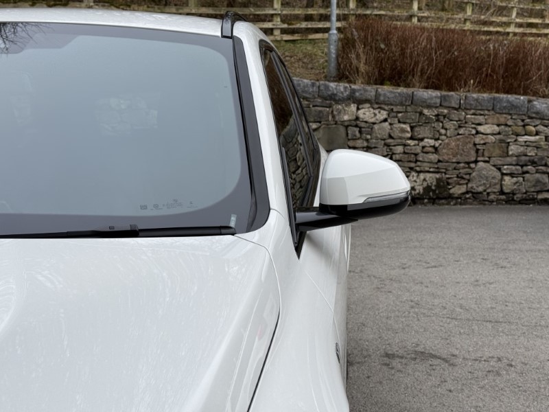 2025 (25) BMW iX1 230kW xDrive30 M Sport 65kWh  4029017