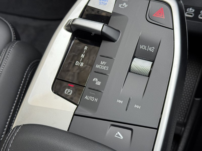 2025 (25) BMW iX1 230kW xDrive30 M Sport 65kWh  4028993