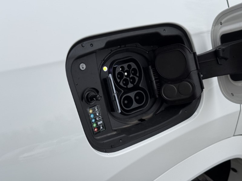 2025 (25) BMW iX1 230kW xDrive30 M Sport 65kWh  4029042