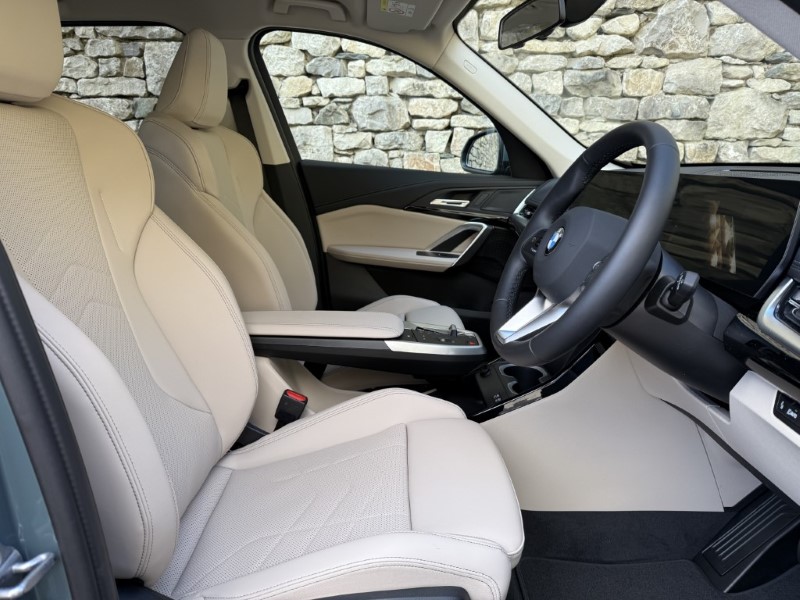 2025 (25) BMW X1 sDrive 20i MHT xLine 5dr 4030198