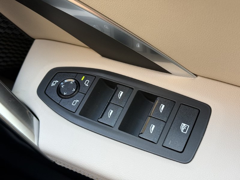 2025 (25) BMW X1 sDrive 20i MHT xLine 5dr 4030212