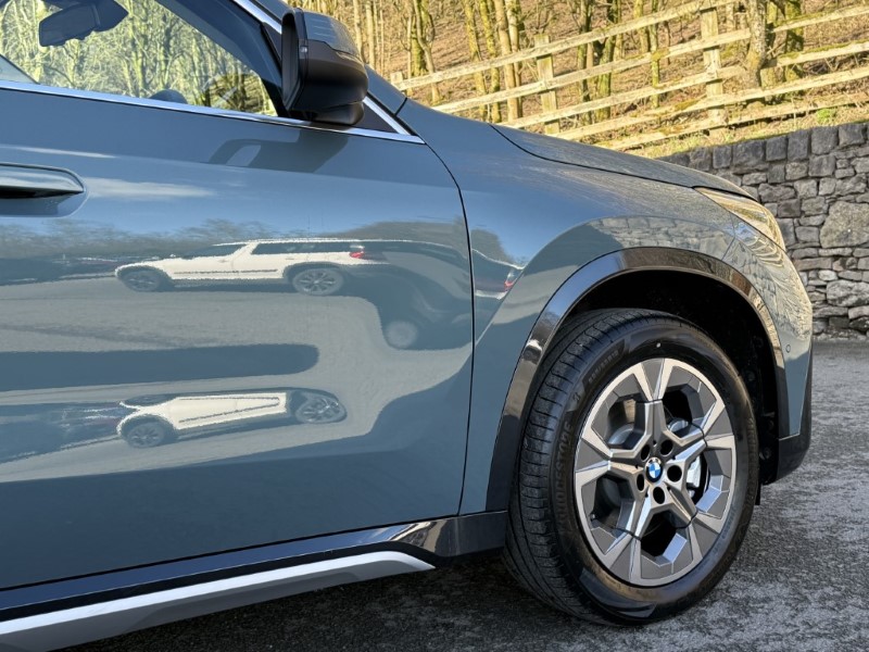 2025 (25) BMW X1 sDrive 20i MHT xLine 5dr 4030258