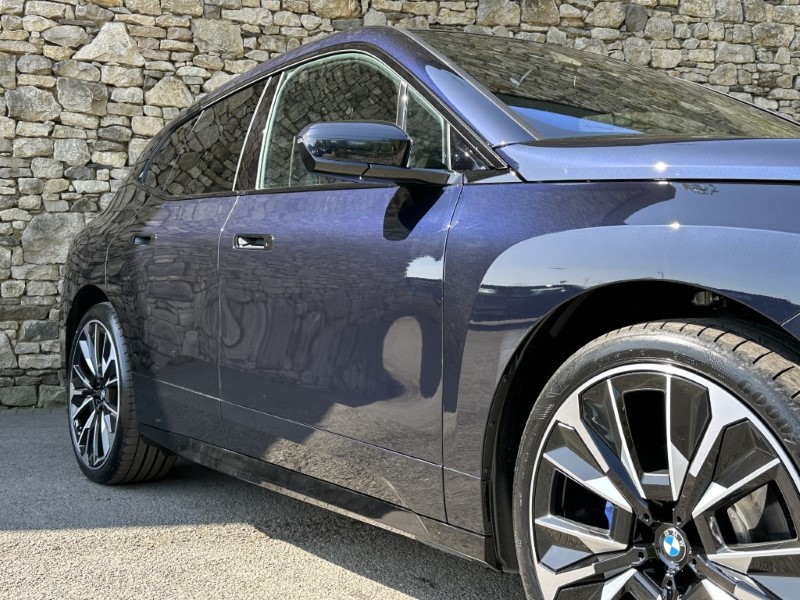2025 (25) BMW iX xDrive45 M Sport 5dr 4156906
