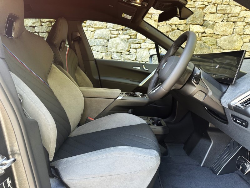 2025 (25) BMW iX xDrive45 M Sport 5dr 4156850
