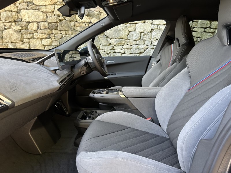 2025 (25) BMW iX xDrive45 M Sport 5dr 4156876