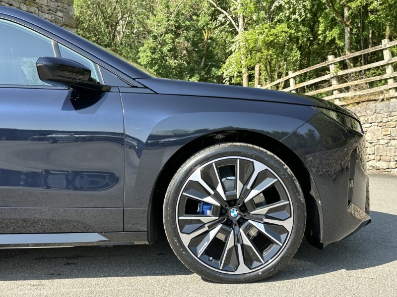 2025 (25) BMW iX xDrive45 M Sport 5dr 4156905