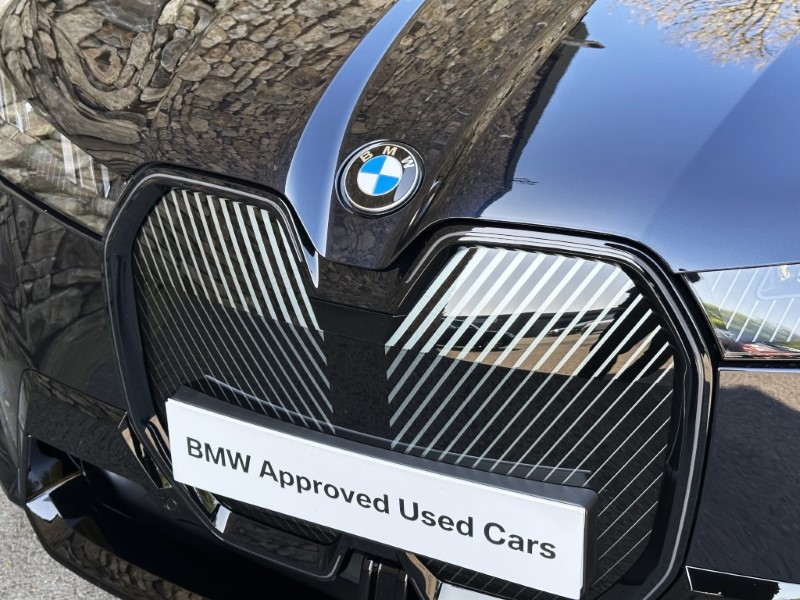 2025 (25) BMW iX xDrive45 M Sport 5dr 4156870