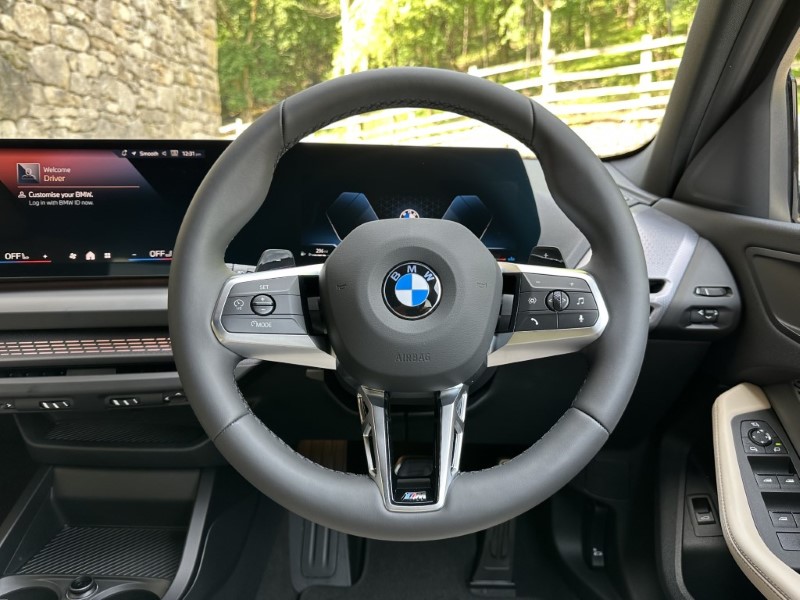 2025 (25) BMW 1 SERIES 120 M Sport 5dr  4155137