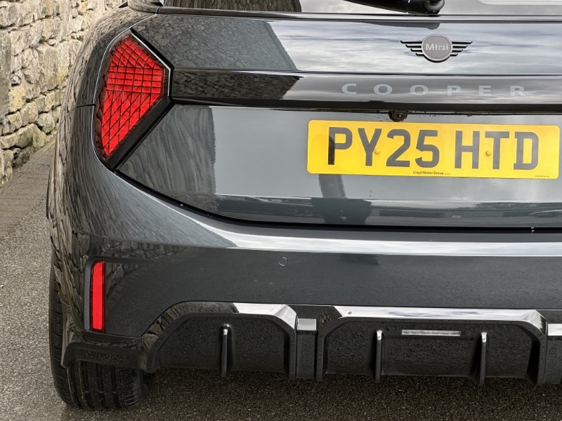 2025 (25) MINI COOPER 1.5 C Sport 3dr  4264565