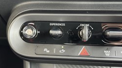 2025 (25) MINI COOPER 1.5 C Sport 3dr 4264581