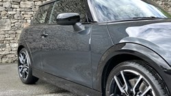 2025 (25) MINI COOPER 1.5 C Sport 3dr 4264625