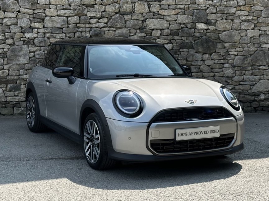 2024 (24) MINI COOPER 1.5 C Classic 3dr Auto