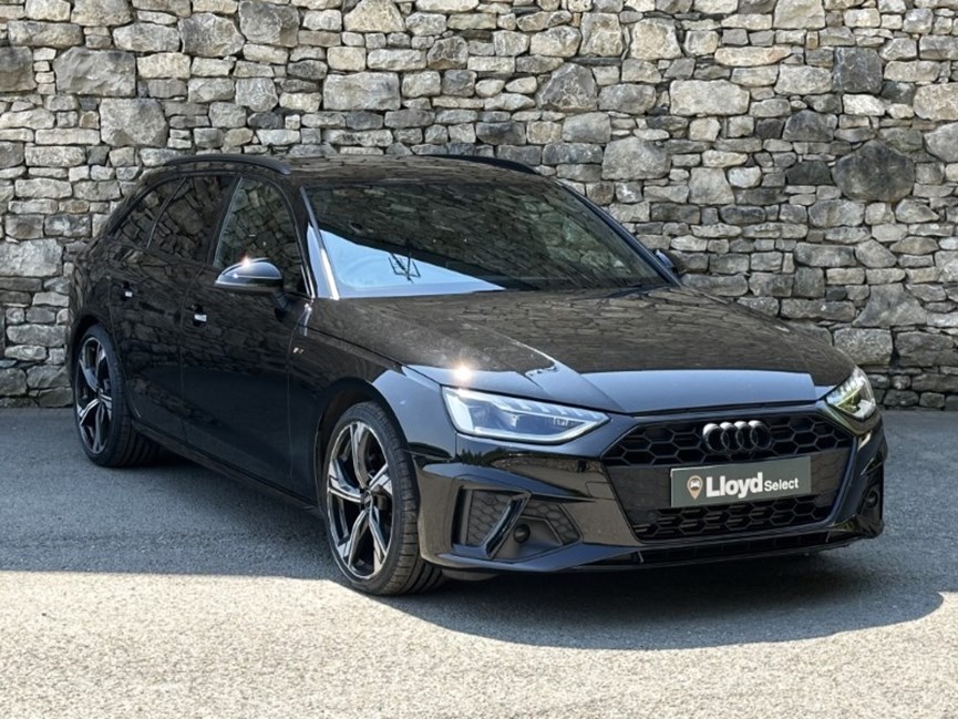 2022 (22) AUDI A4 35 TFSI Black Edition 5dr S Tronic