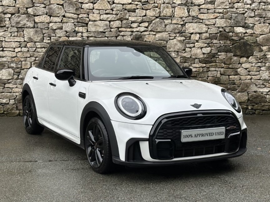 2024 (73) MINI HATCHBACK 1.5 Cooper Sport Premium 5dr Auto