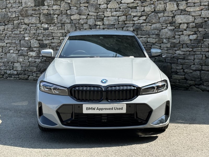 2025 (25) BMW 3 SERIES 330e M Sport Saloon  4305695