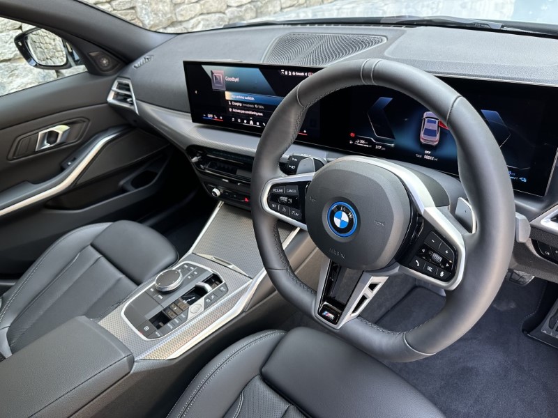 2025 (25) BMW 3 SERIES 330e M Sport Saloon  4305634