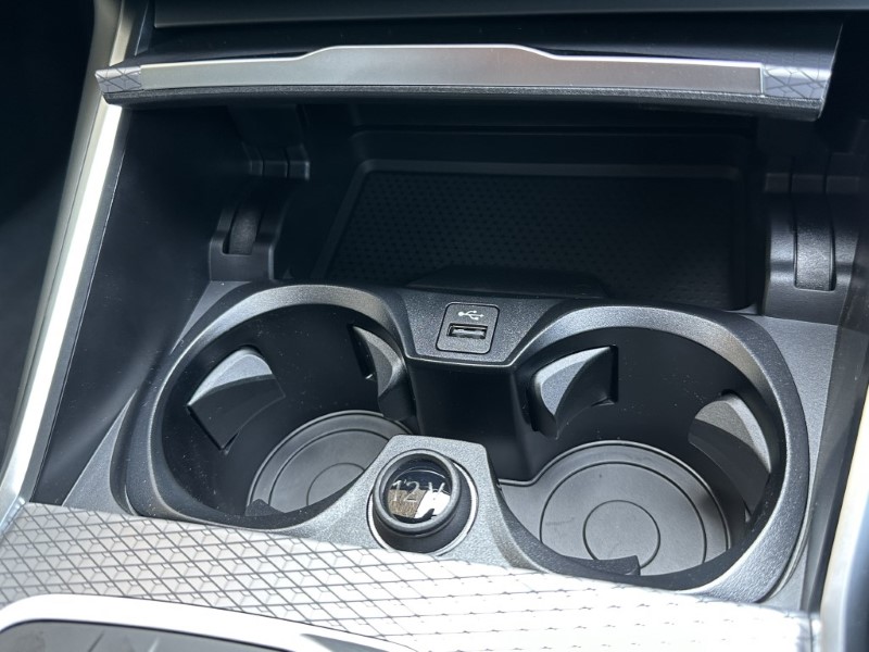 2025 (25) BMW 3 SERIES 330e M Sport Saloon  4305657