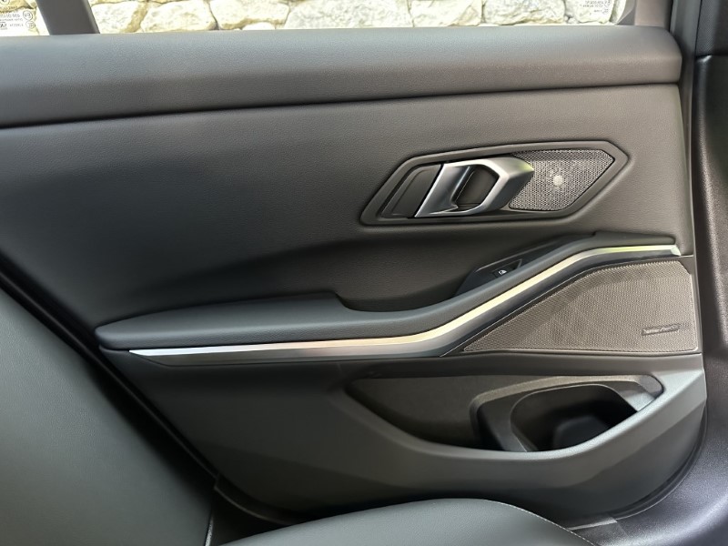 2025 (25) BMW 3 SERIES 330e M Sport Saloon  4305646