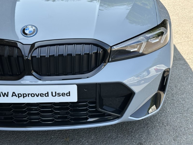 2025 (25) BMW 3 SERIES 330e M Sport Saloon  4305666
