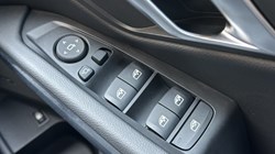 2025 (25) BMW 3 SERIES 330e M Sport Saloon 4305659