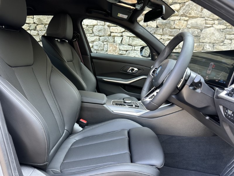 2025 (25) BMW 3 SERIES 330e M Sport Saloon  4305635