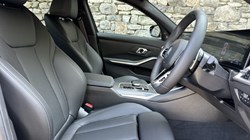 2025 (25) BMW 3 SERIES 330e M Sport Saloon 4305635