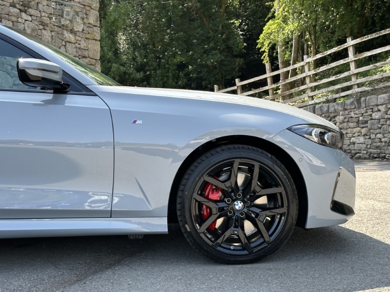 2025 (25) BMW 3 SERIES 330e M Sport Saloon  4305703