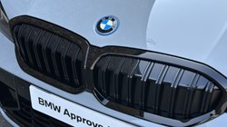 2025 (25) BMW 3 SERIES 330e M Sport Saloon 4305667