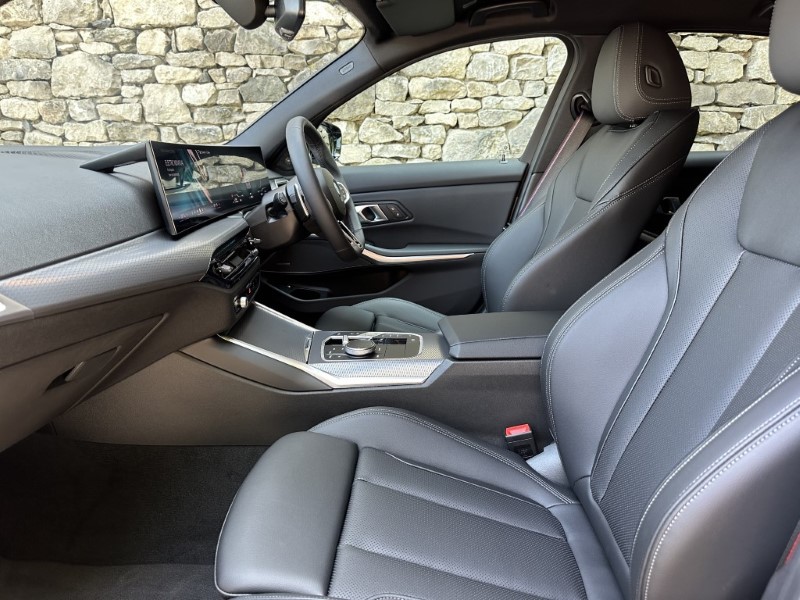 2025 (25) BMW 3 SERIES 330e M Sport Saloon  4305669