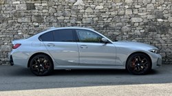 2025 (25) BMW 3 SERIES 330e M Sport Saloon 4305639