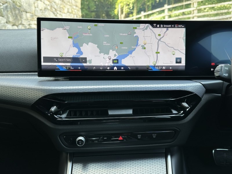 2025 (25) BMW 3 SERIES 330e M Sport Saloon  4305652