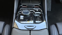 2025 (74) BMW 5 SERIES 520i M Sport 5dr Auto 4464843