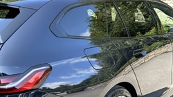 2025 (74) BMW 5 SERIES 520i M Sport 5dr Auto 4464896