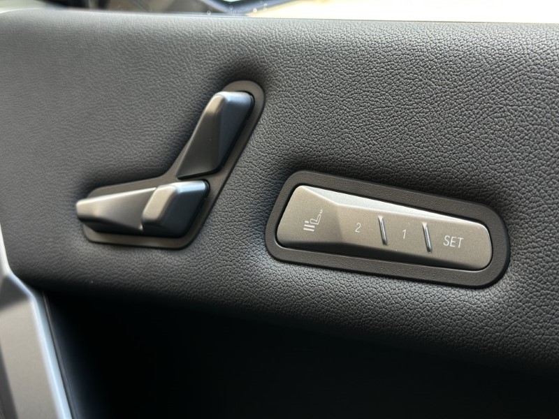 2025 (25) BMW iX 300kW xDrive45 M Sport 101kWh 5dr Auto 4483346